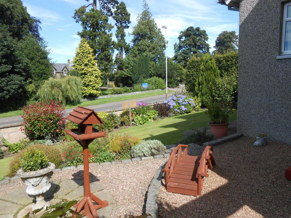 Rose Villa Bed&Breakfast Forfar Esterno foto